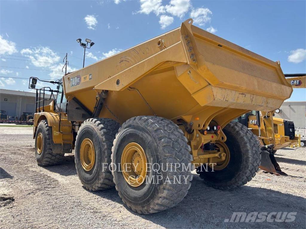 CAT 740GC-04 Midjestyrd dumper