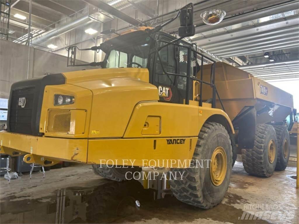 CAT 740GC-04 Midjestyrd dumper