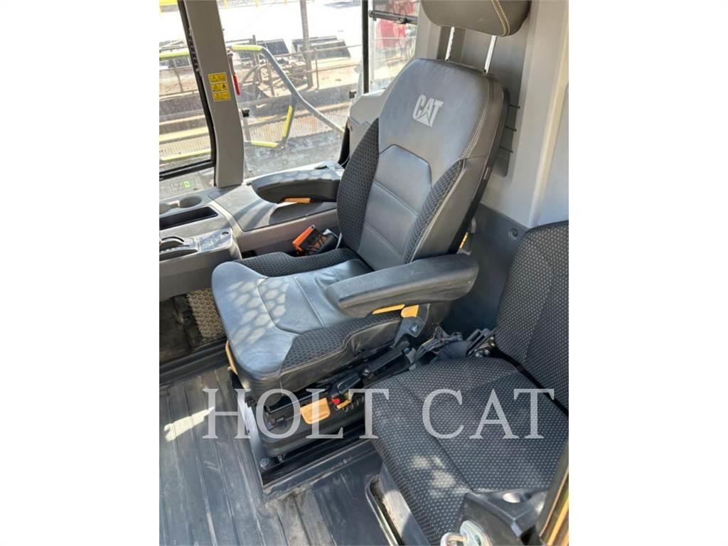 CAT 745 Midjestyrd dumper