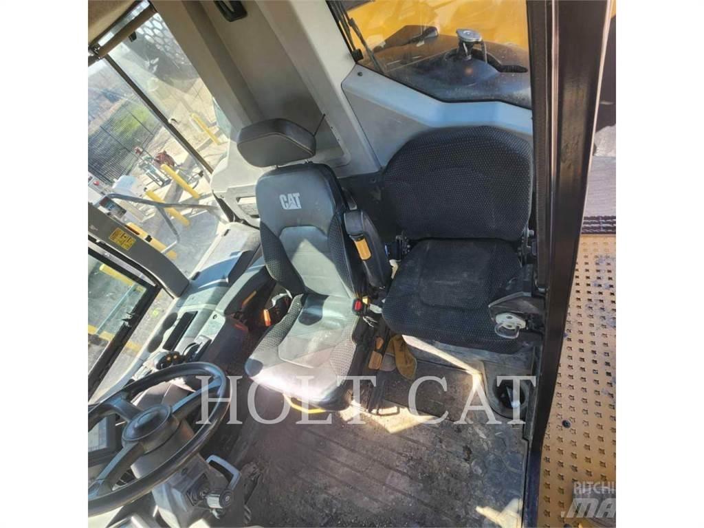 CAT 745 Midjestyrd dumper