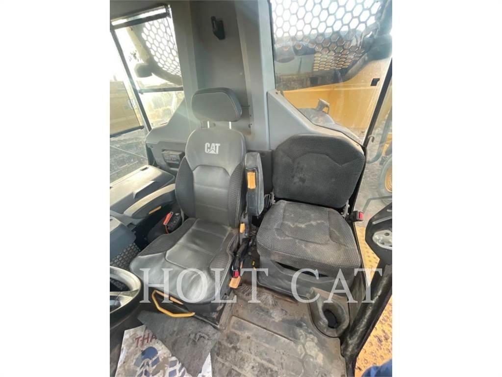 CAT 745 Midjestyrd dumper