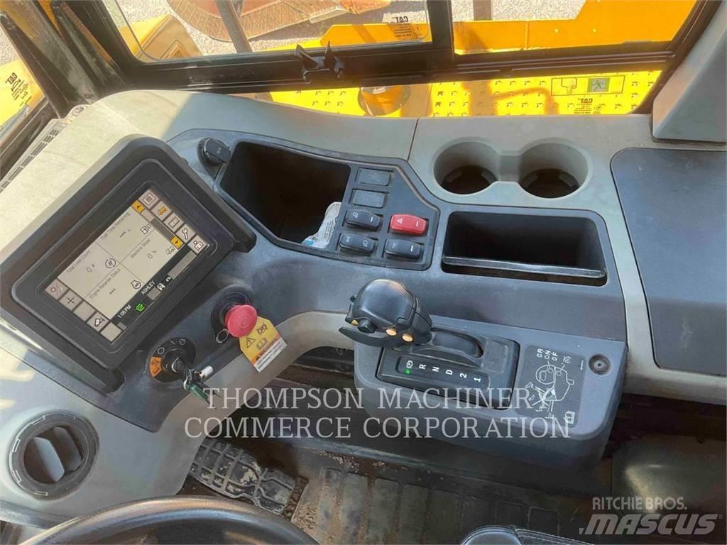 CAT 745 Midjestyrd dumper
