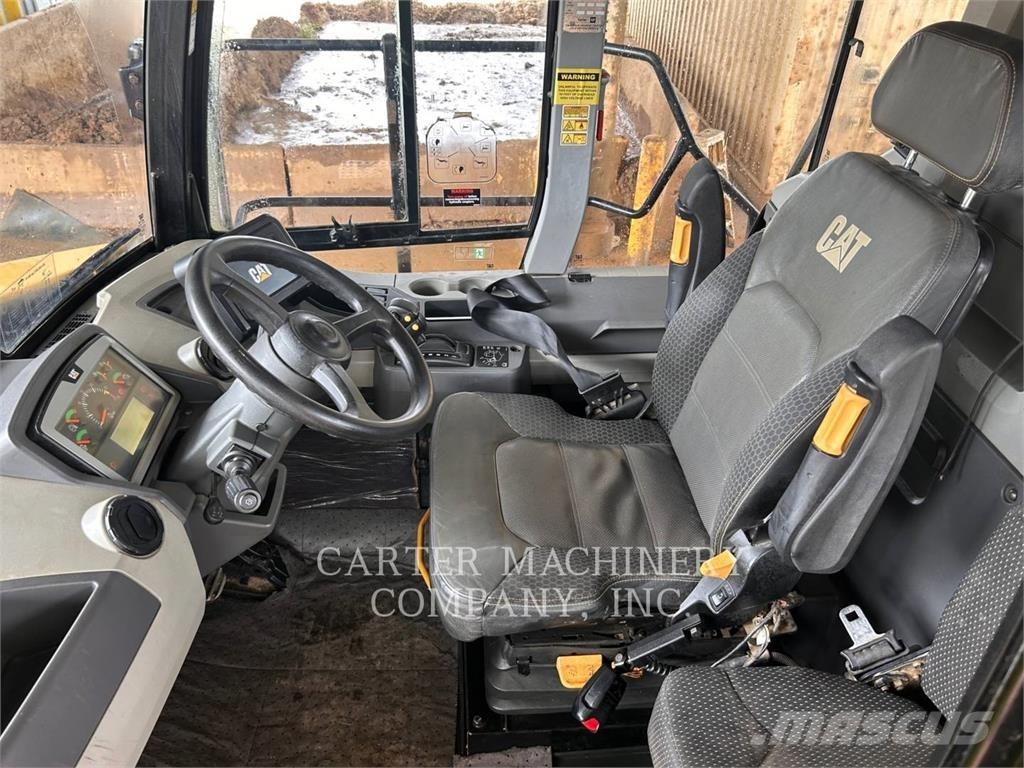 CAT 745 Midjestyrd dumper