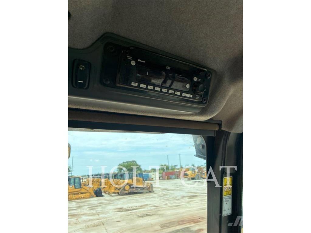 CAT 745 Midjestyrd dumper