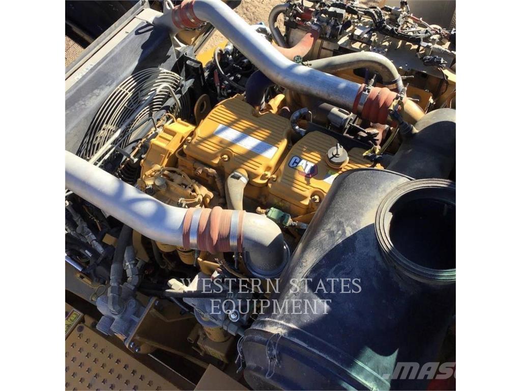 CAT 745 Midjestyrd dumper