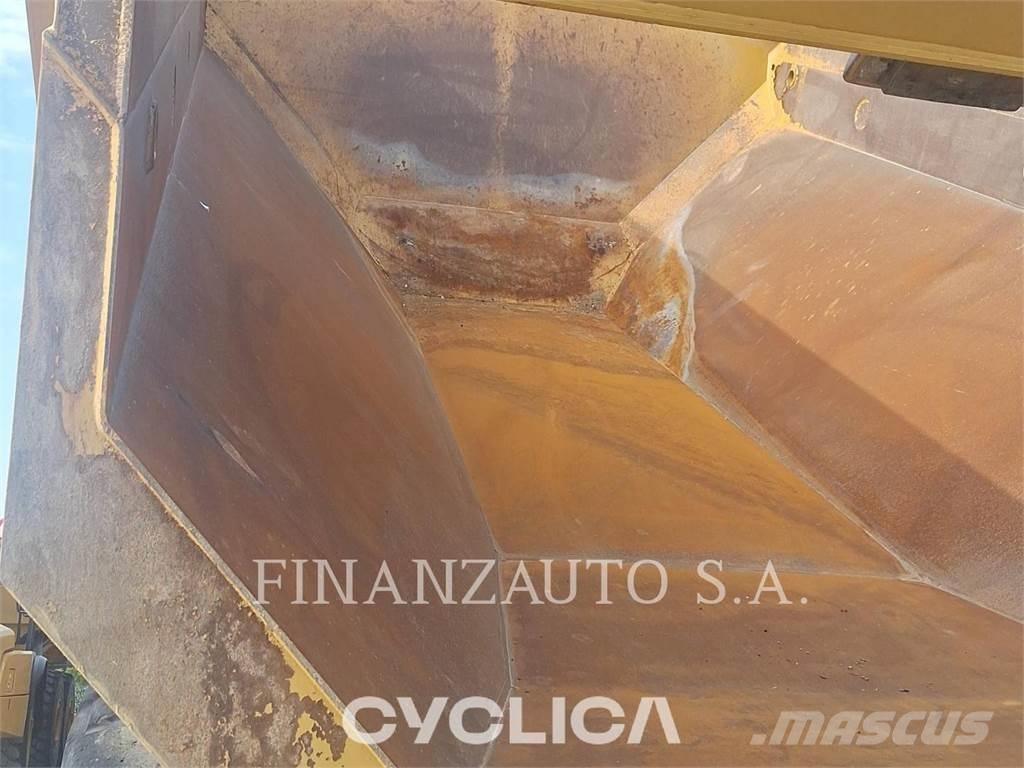 CAT 745 Midjestyrd dumper