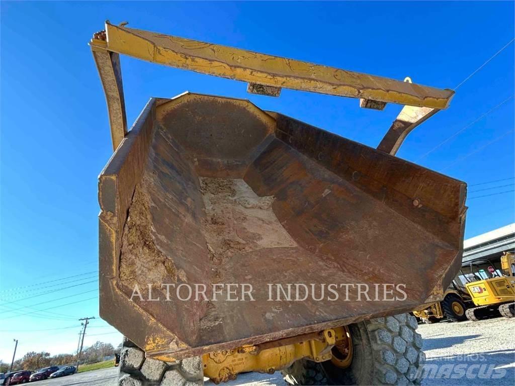 CAT 745 Midjestyrd dumper