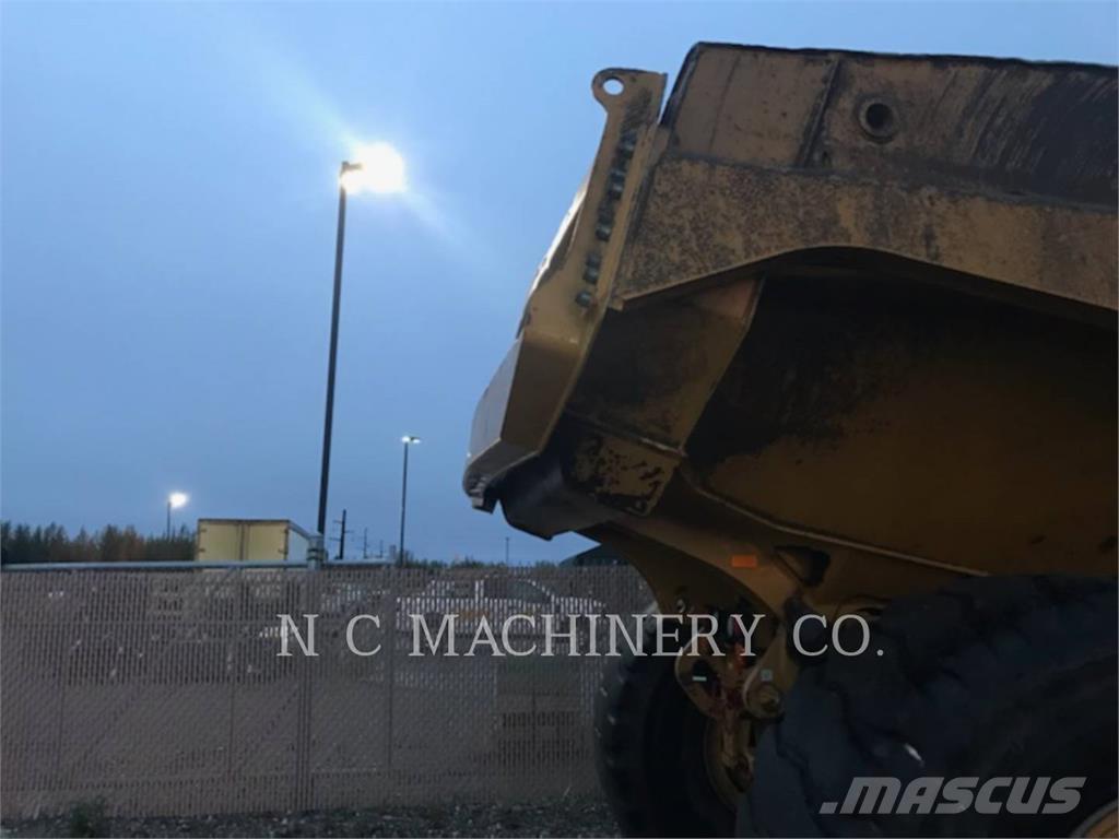 CAT 745 Midjestyrd dumper