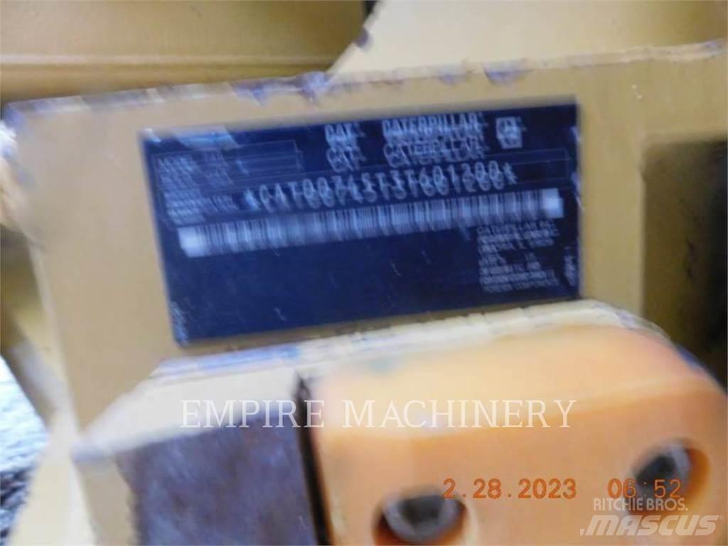 CAT 745-04 Midjestyrd dumper