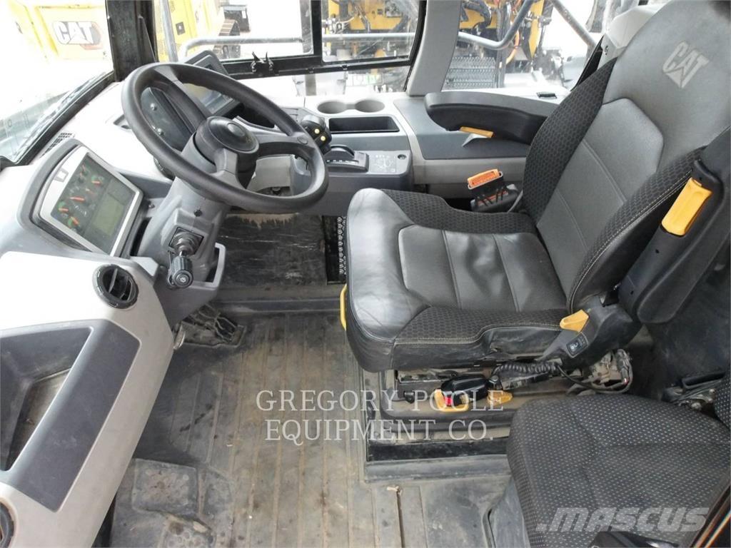 CAT 745-04 Midjestyrd dumper