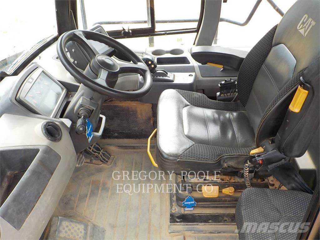 CAT 745-04 Midjestyrd dumper