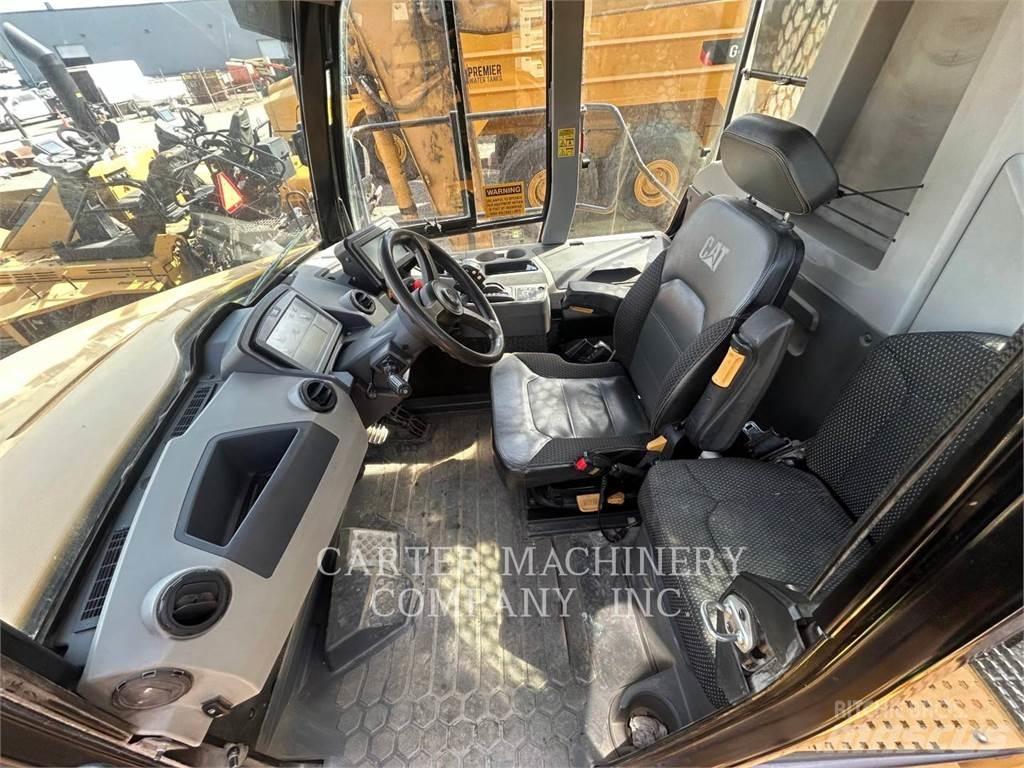 CAT 745-04 TG Midjestyrd dumper