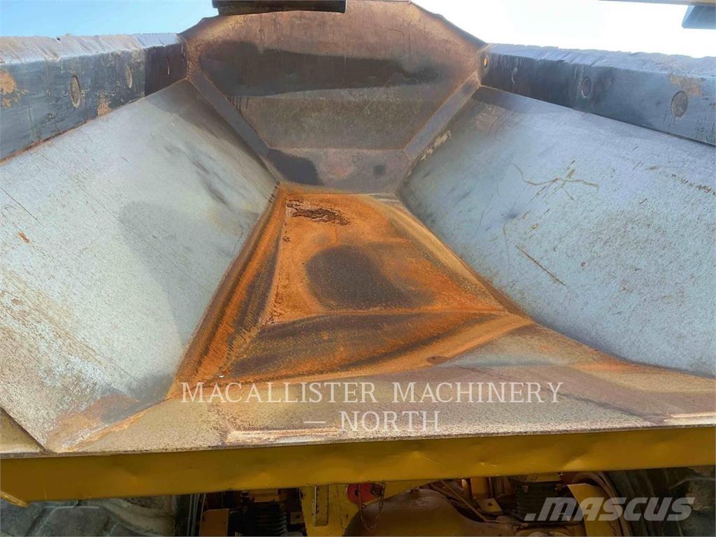 CAT 745 T Midjestyrd dumper