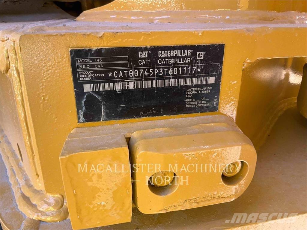 CAT 745 T Midjestyrd dumper