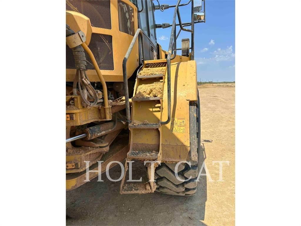 CAT 74504 Midjestyrd dumper