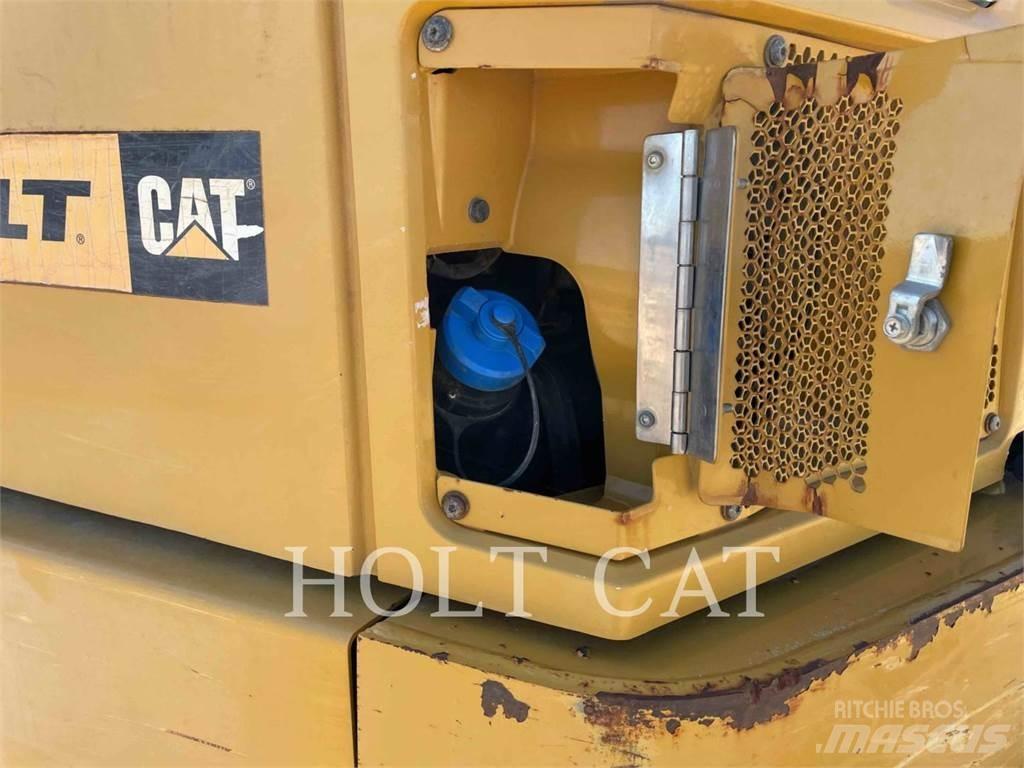 CAT 74504 Midjestyrd dumper