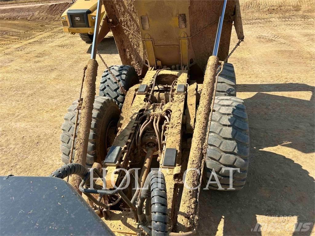 CAT 74504 Midjestyrd dumper