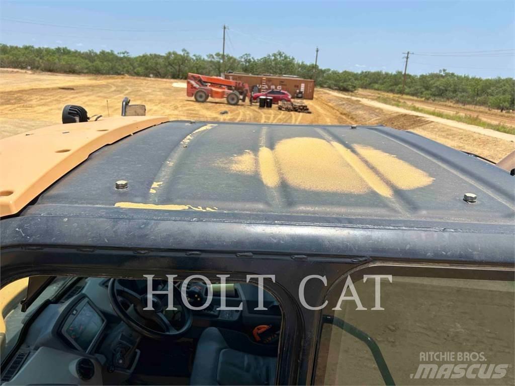 CAT 74504 Midjestyrd dumper
