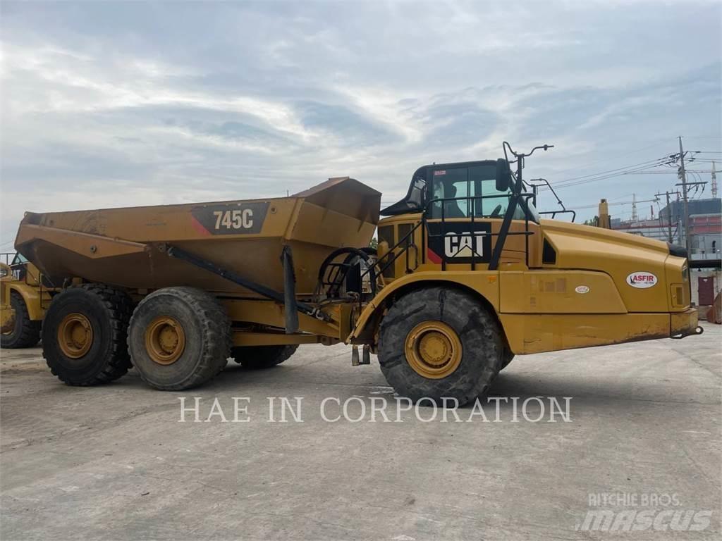 CAT 745C Midjestyrd dumper
