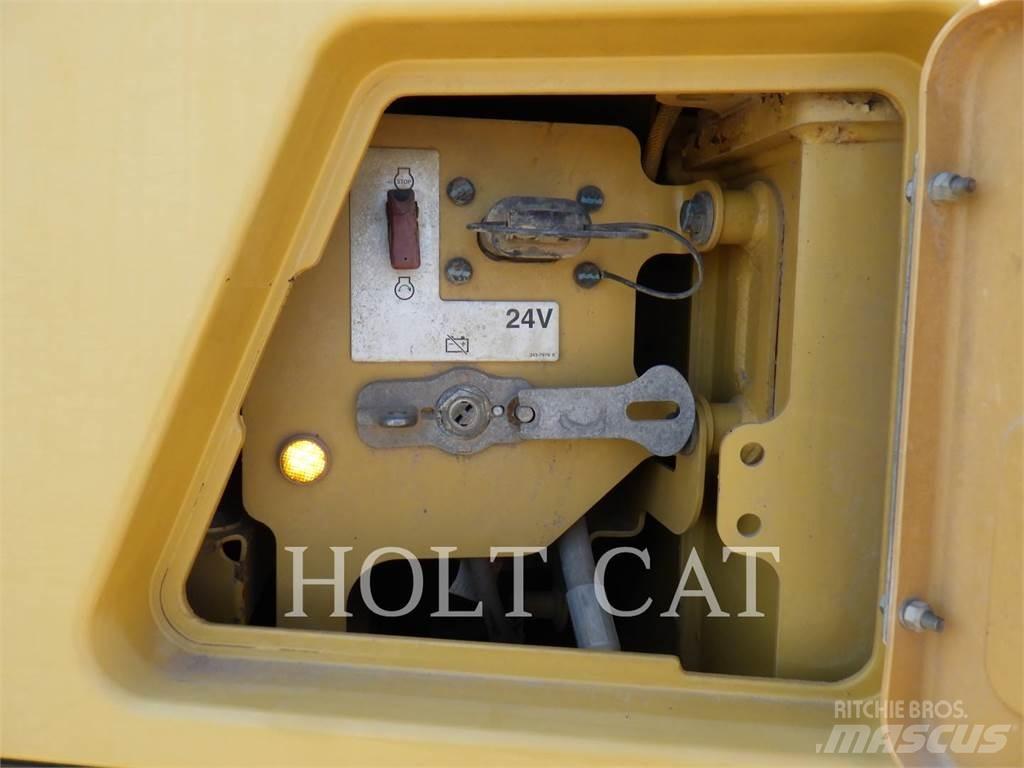 CAT 745C Midjestyrd dumper