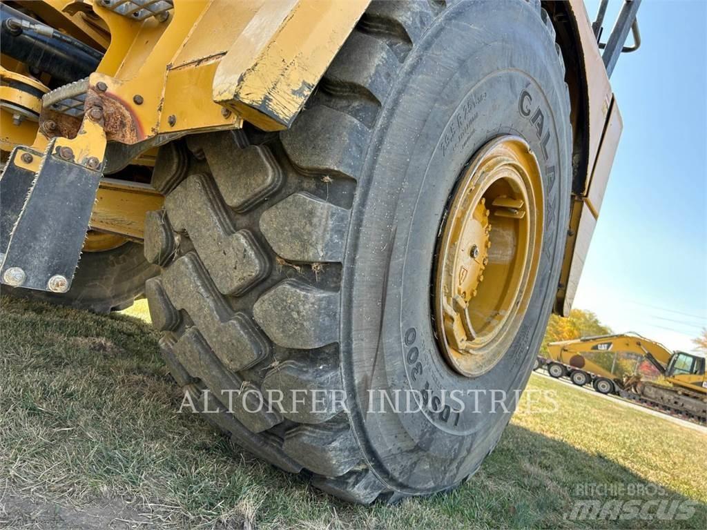 CAT 745C Midjestyrd dumper