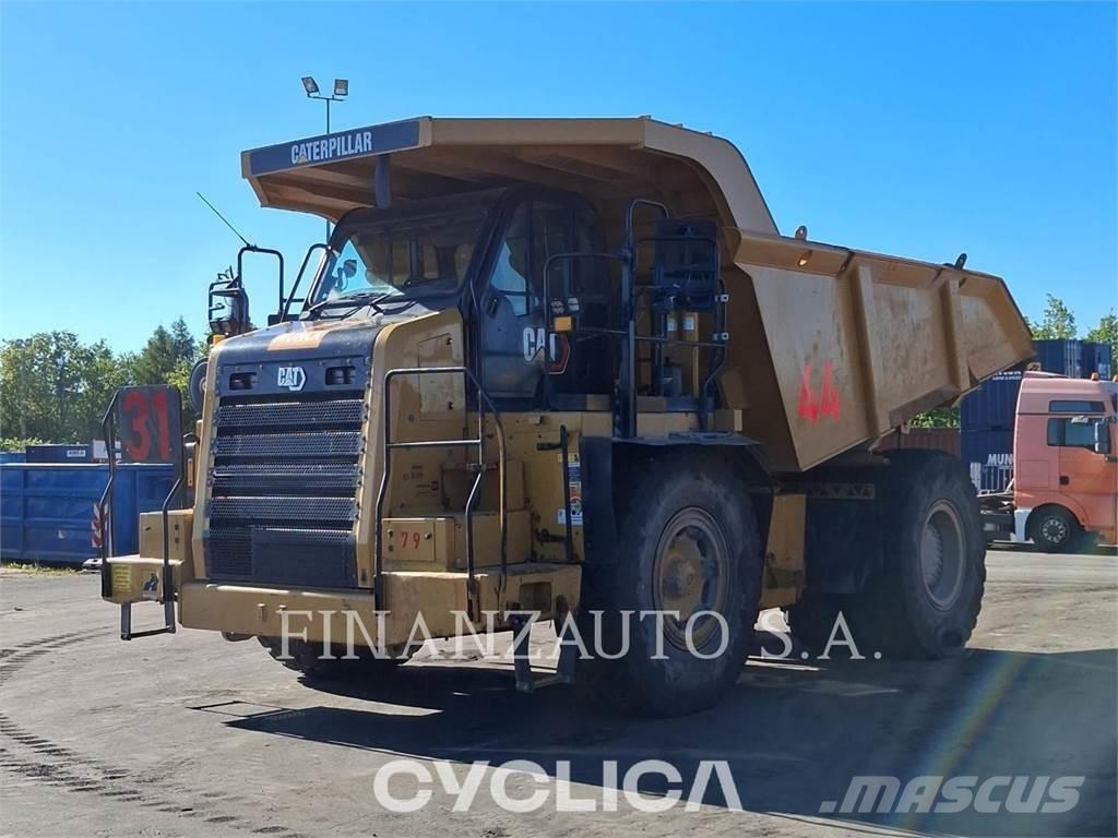 CAT 772G Midjestyrd dumper
