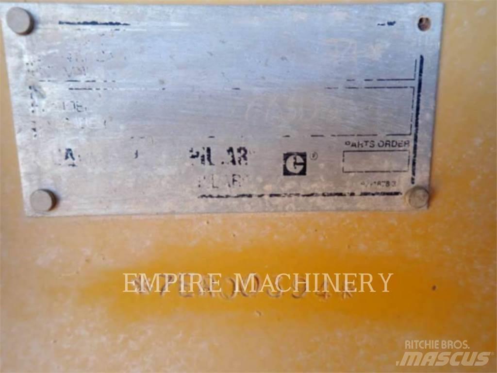 CAT 773D Midjestyrd dumper