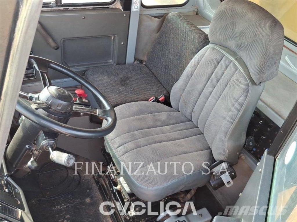 CAT 773E Midjestyrd dumper