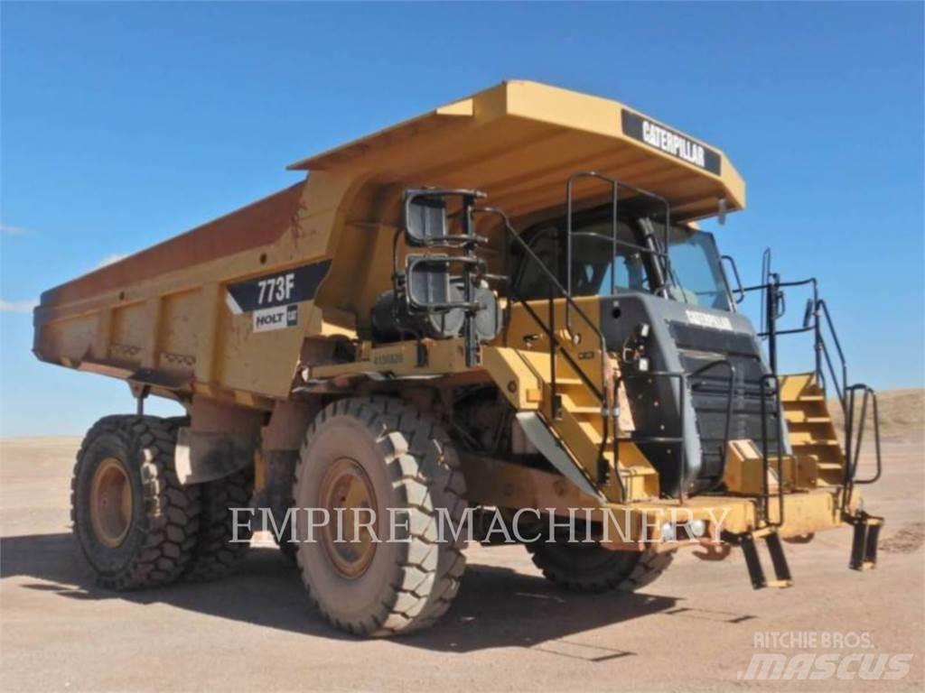 CAT 773F Midjestyrd dumper