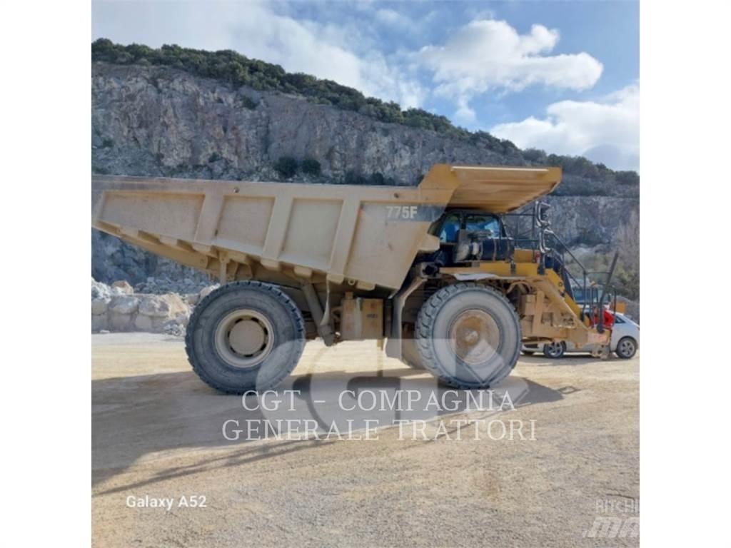 CAT 775F Midjestyrd dumper