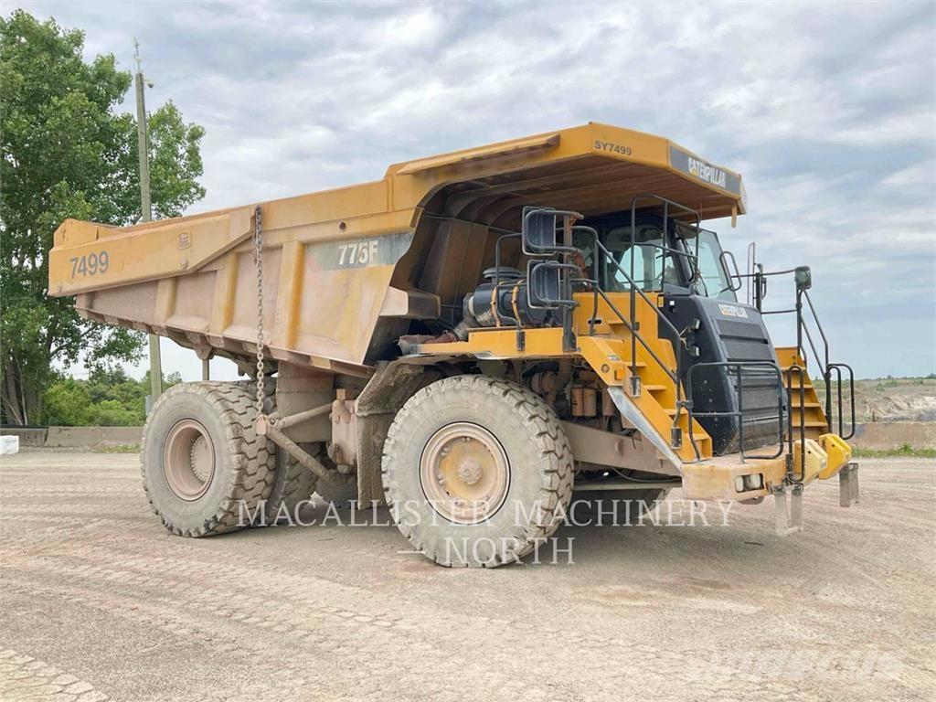 CAT 775F Midjestyrd dumper