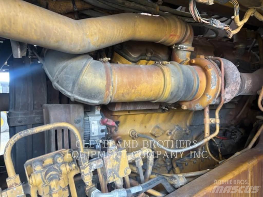 CAT 775F WW Vattentankbilar