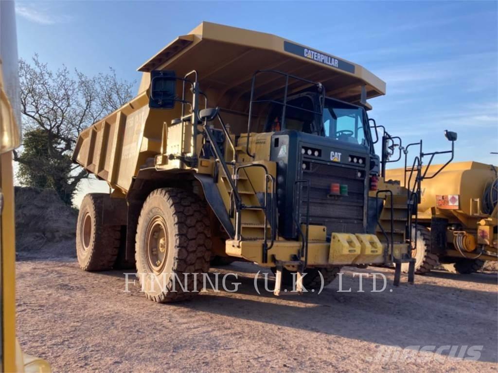 CAT 775G Midjestyrd dumper
