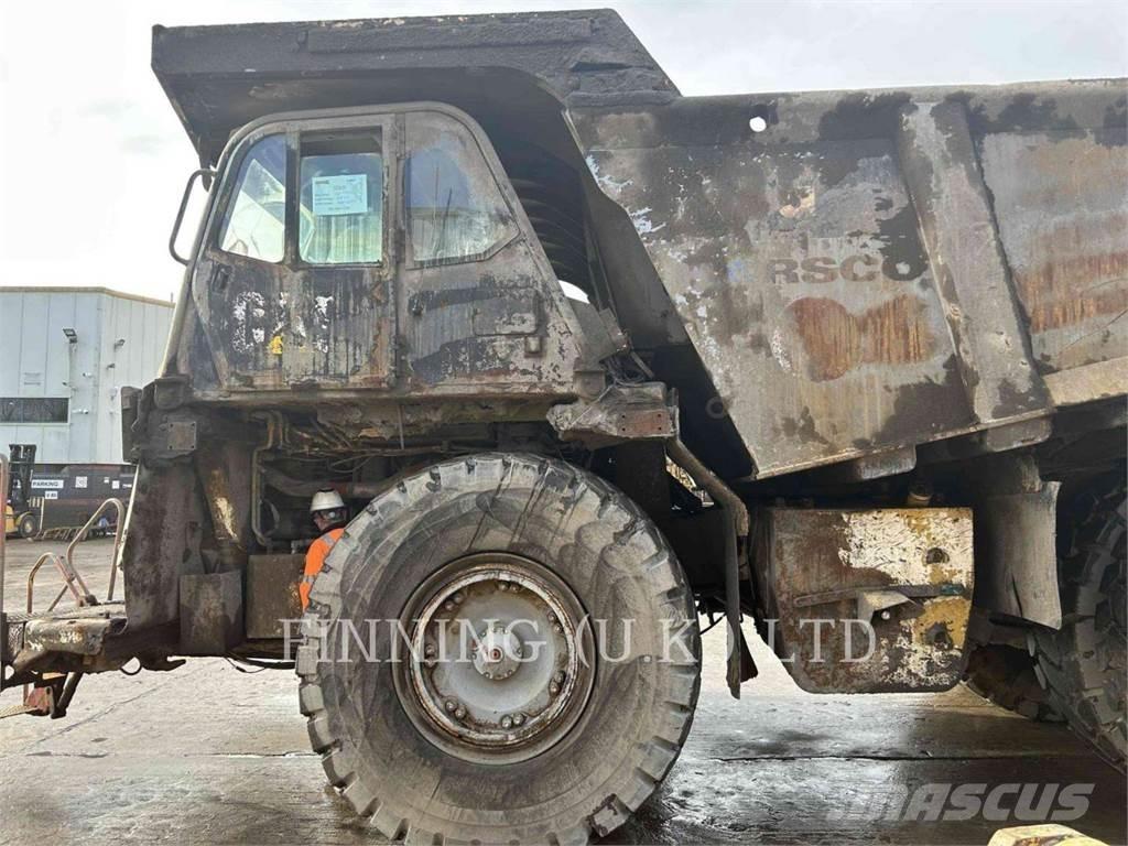 CAT 775G Midjestyrd dumper