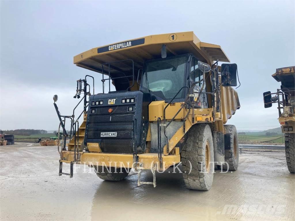 CAT 775G Midjestyrd dumper