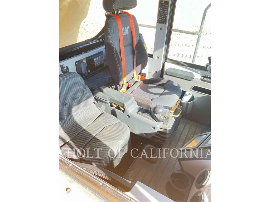 CAT 775G Midjestyrd dumper