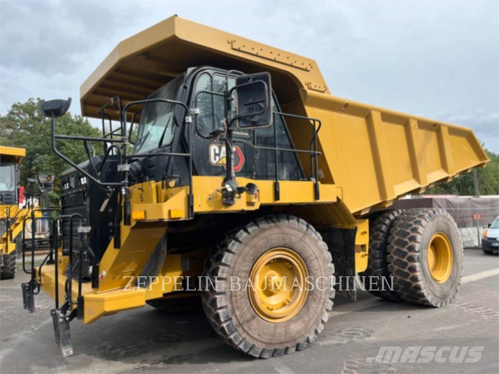 CAT 775G Midjestyrd dumper