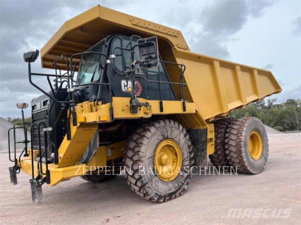 CAT 775G Midjestyrd dumper