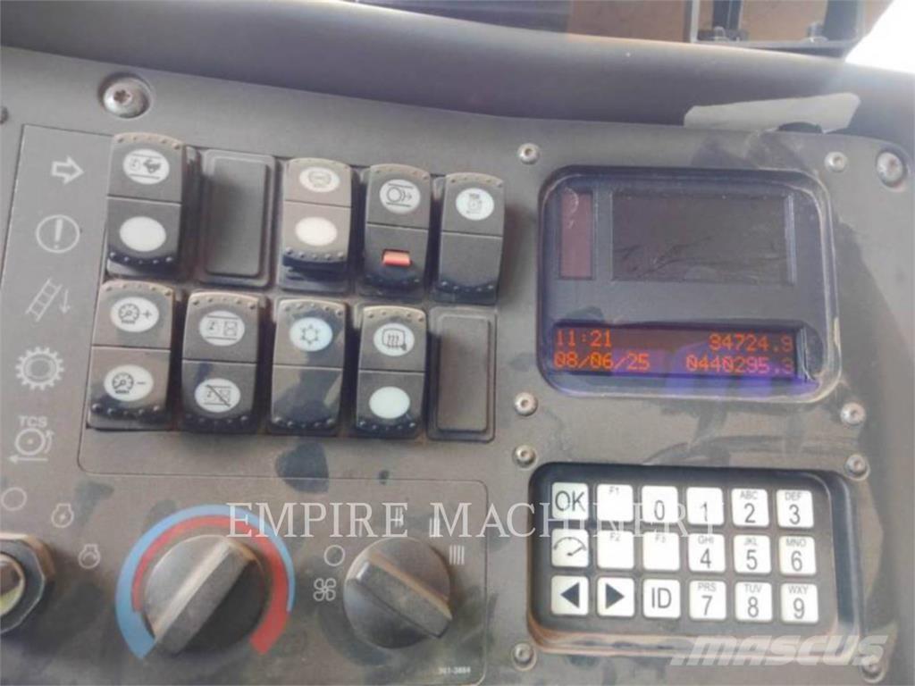 CAT 789D Midjestyrd dumper