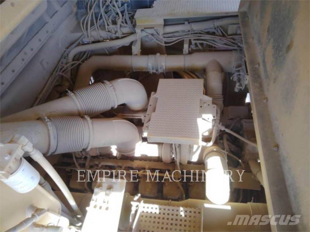 CAT 789D Midjestyrd dumper