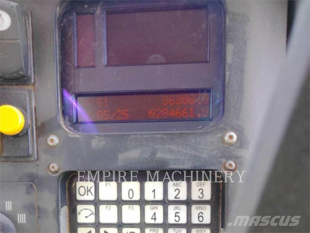 CAT 789D Midjestyrd dumper