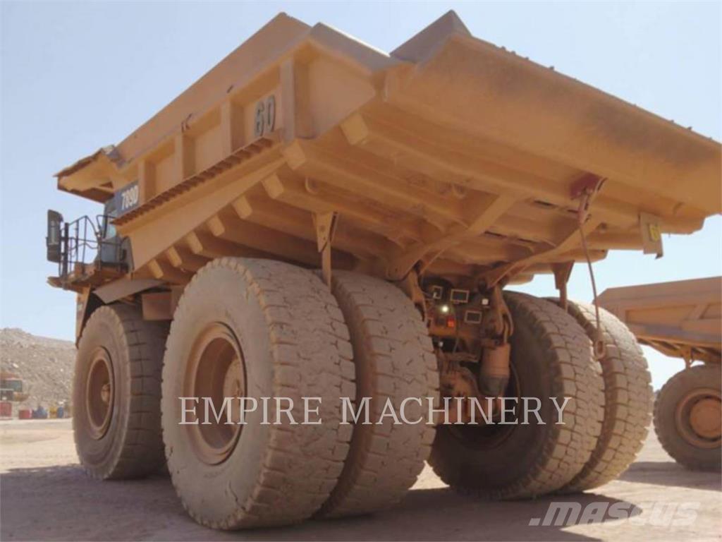 CAT 789D Midjestyrd dumper
