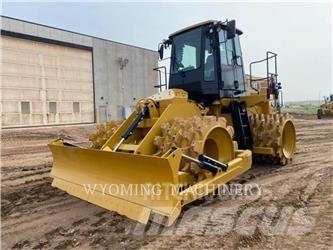 CAT 815 Jordkompaktorer