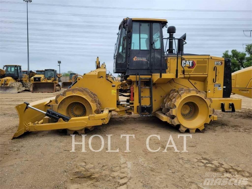 CAT 815 Jordkompaktorer