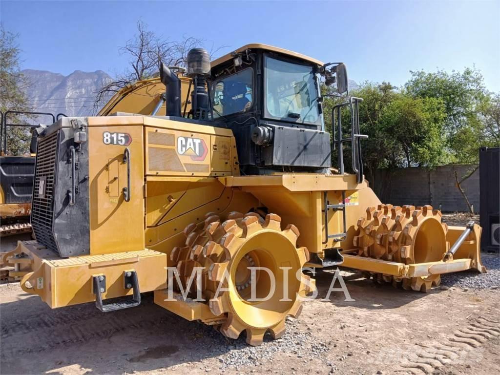 CAT 815 Jordkompaktorer