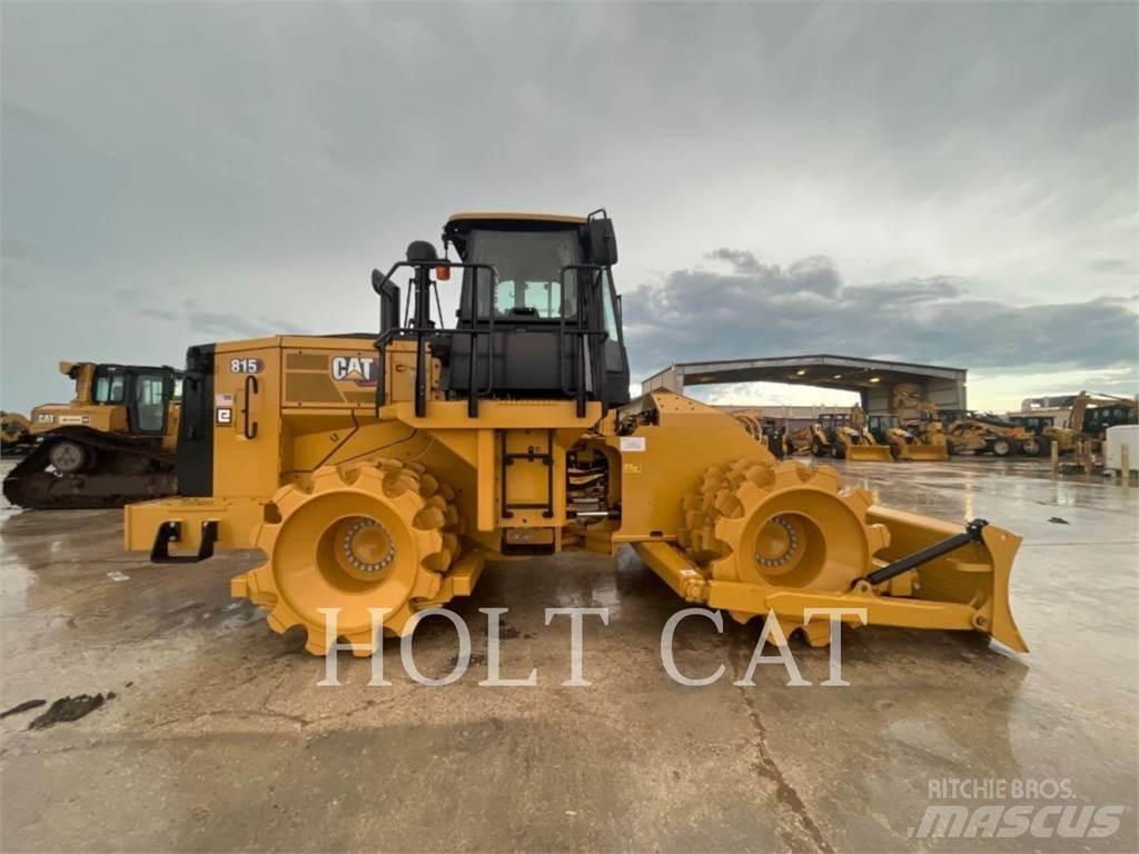 CAT 815 Jordkompaktorer