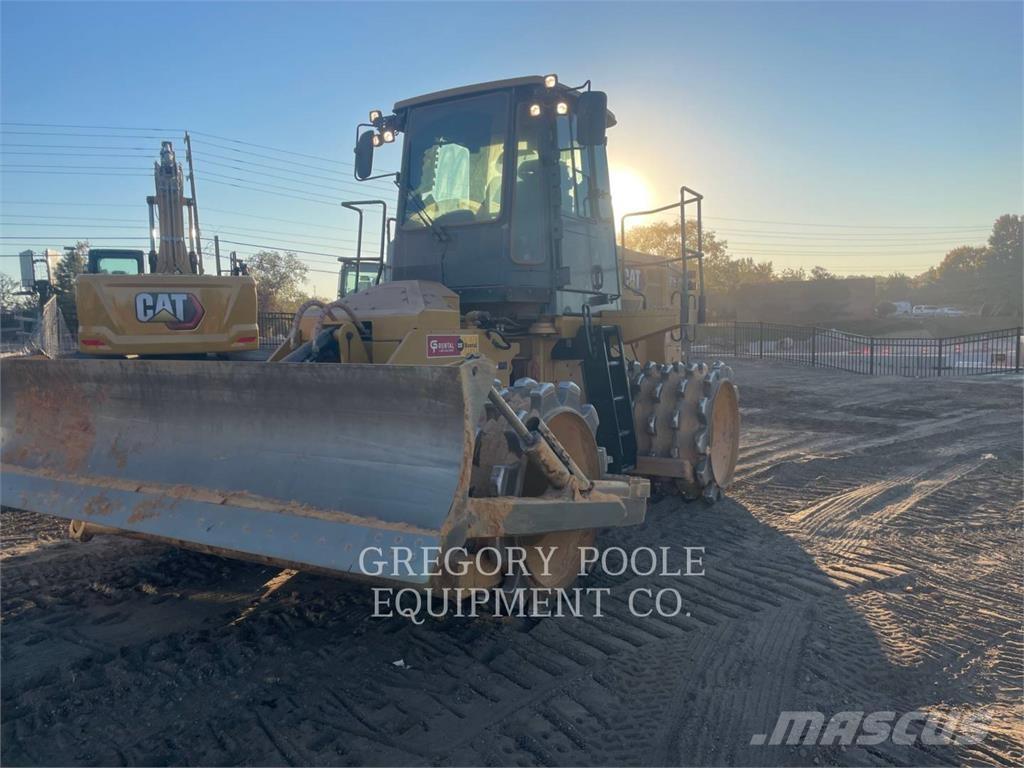 CAT 815-11 Jordkompaktorer