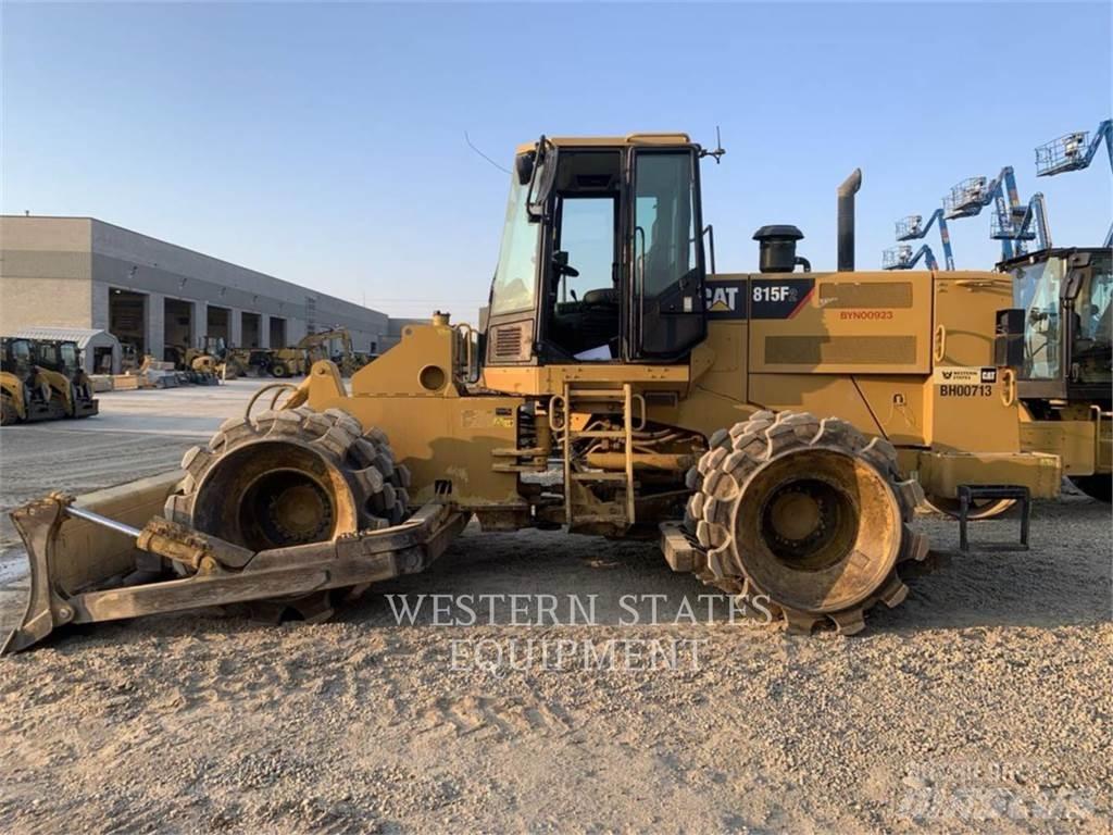 CAT 815FII Jordkompaktorer