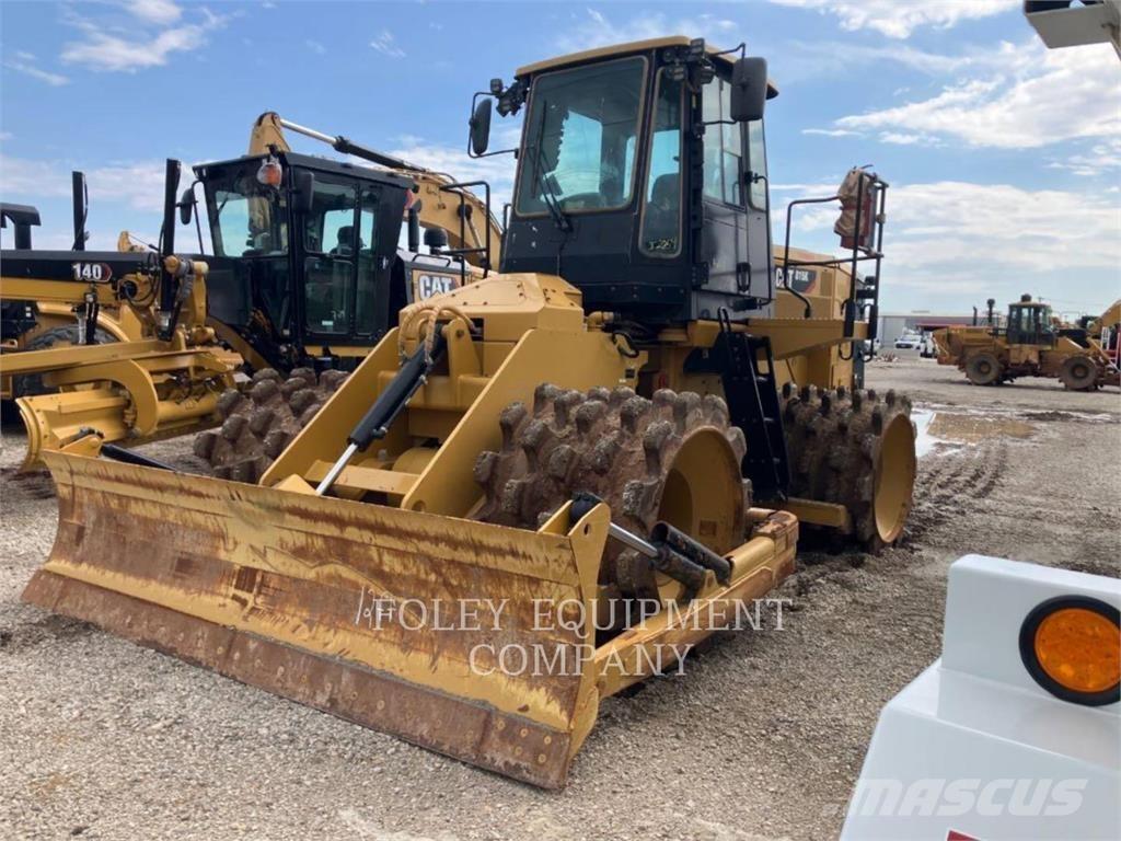 CAT 815K Jordkompaktorer