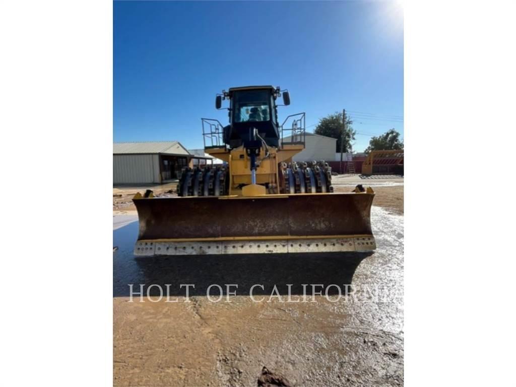 CAT 825K Jordkompaktorer